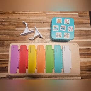Lovevery Daily Organizer w/ Magnets